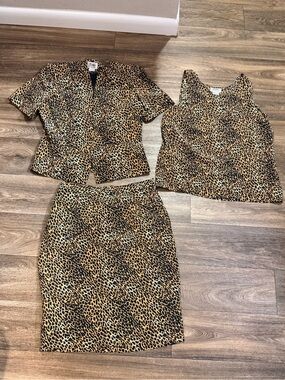 Vintage Silk Leopard Print 3Pc Skirt Suit Set Y2K Mob Wife Animal Print